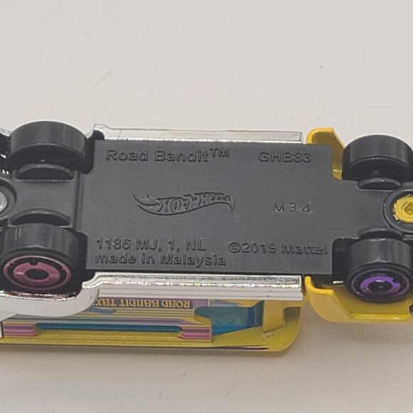 Hot Wheels HW Art Cars Road Bandit Pinoy 1 yellow - Picture 5 of 5